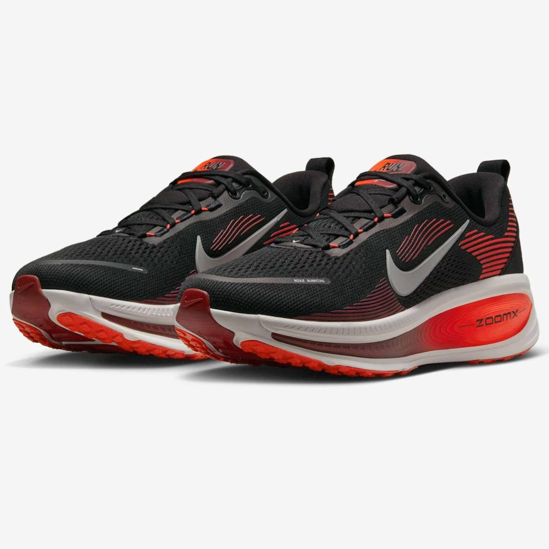 Tênis Nike Vomero 18 - Preto/Vermelho