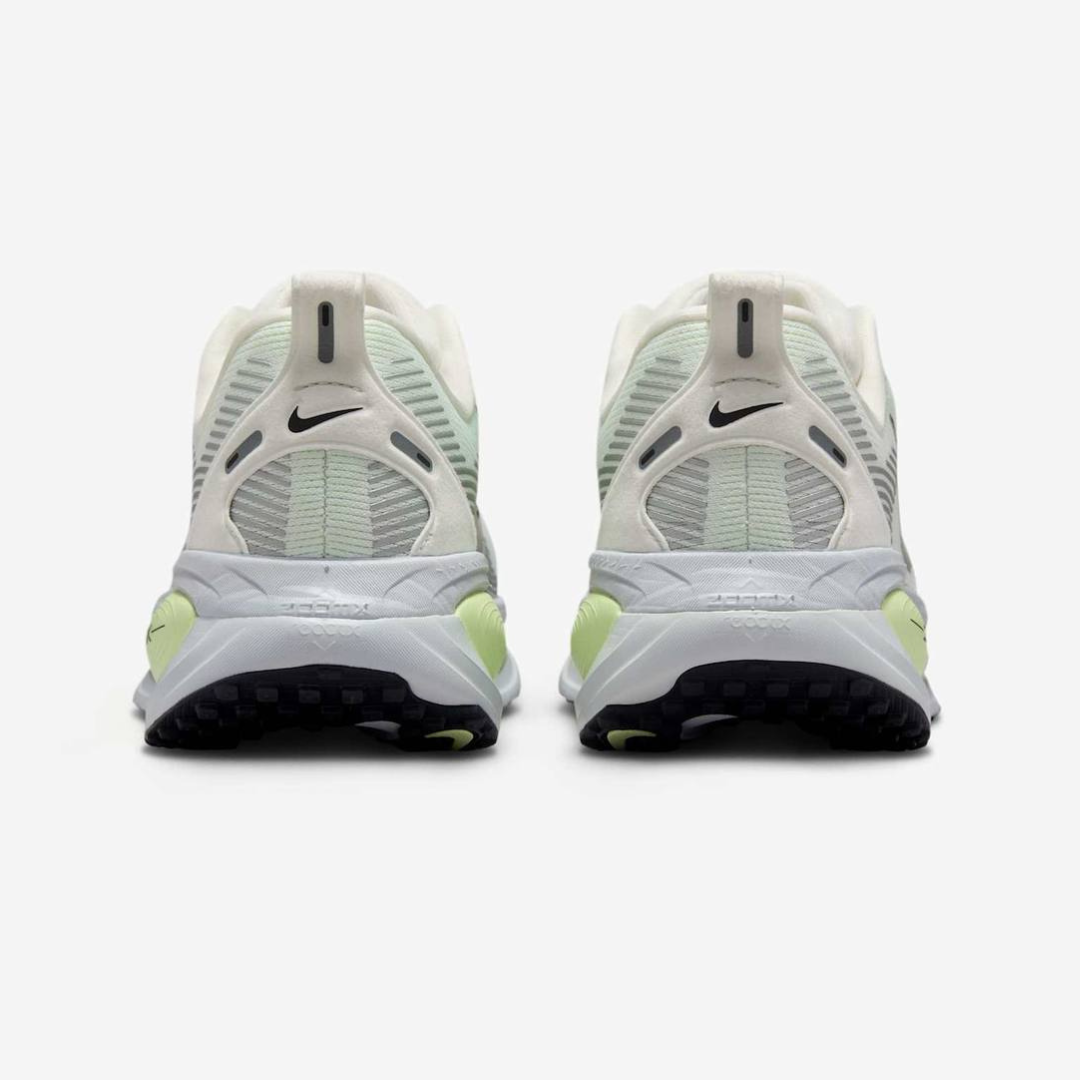 Tênis Nike Vomero 18 - Verde Claro/Branco