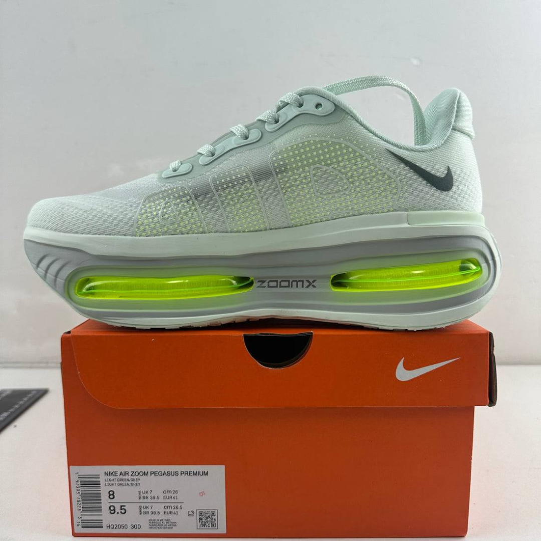 Tênis Nike Vomero Premium - Barely Volt