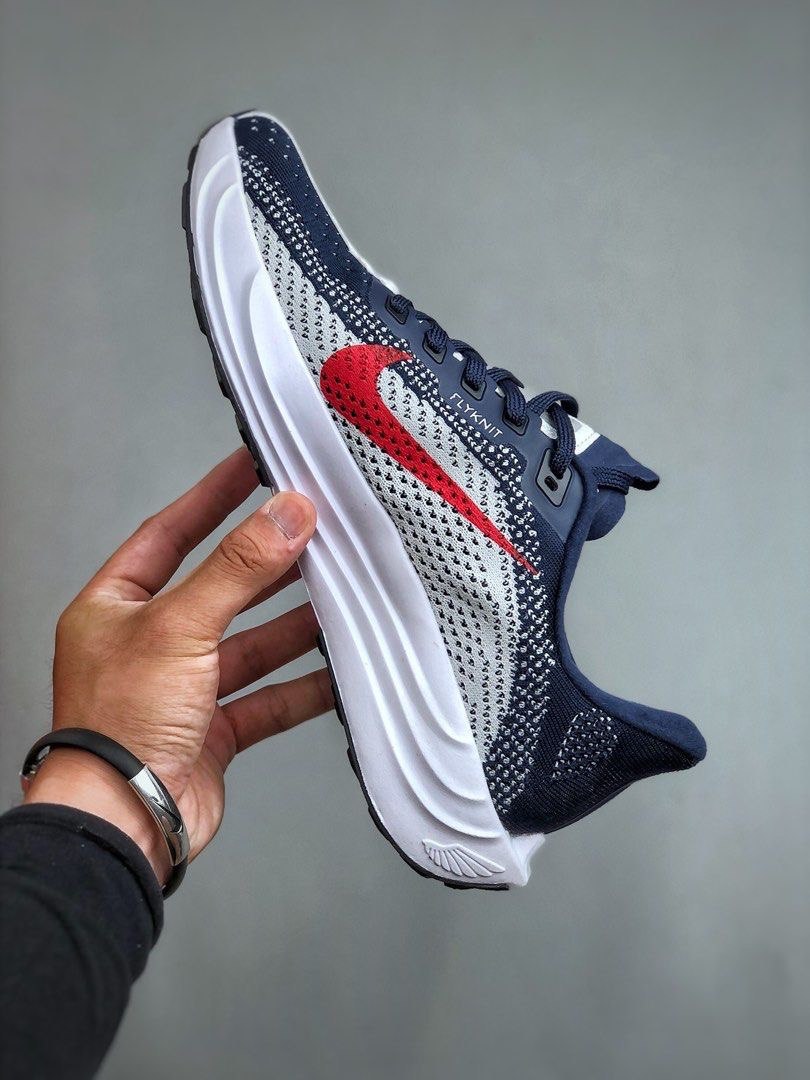 Tênis Nike Air Zoom Pegasus Plus - Azul Marinho/Branco