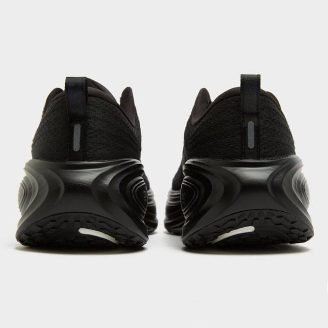 Tênis Nike Vomero Plus - Preto