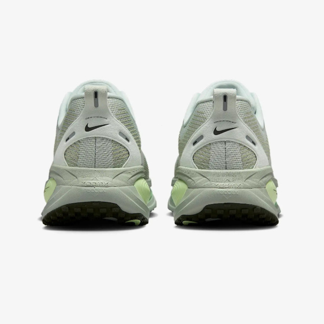 Tênis Nike Vomero 18 - Verde Oliva
