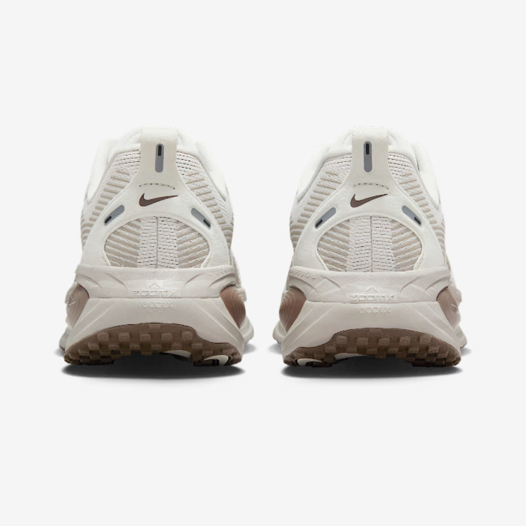 Tênis Nike Vomero 18 - Marrom-Vison