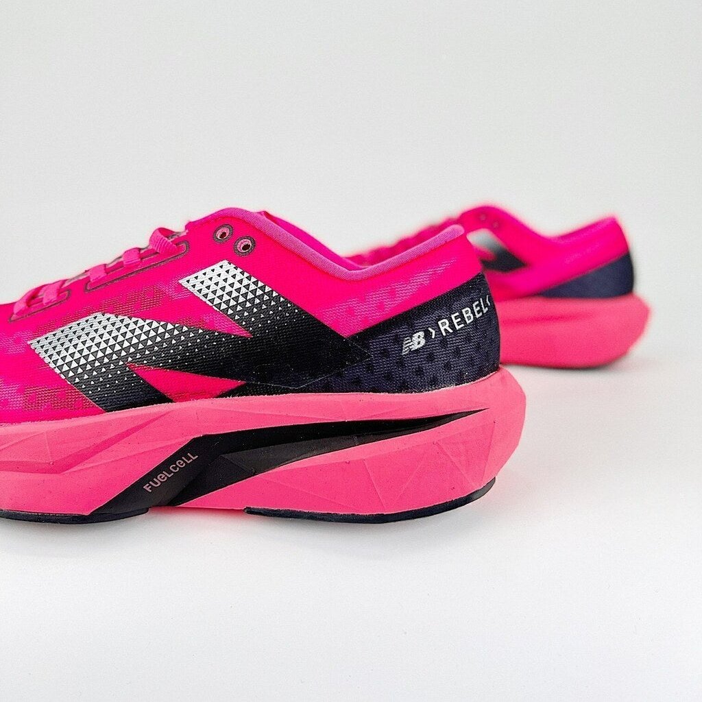Tênis New Balance FuelCell Rebel V4 - Rosa