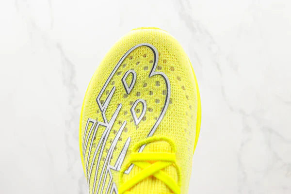 Tênis New Balance Fuelcell Supercomp Elite V3 - Amarelo