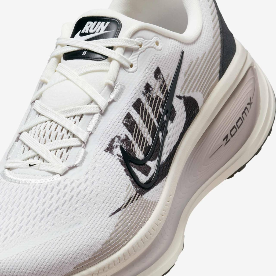 Tênis Nike Vomero 18 Run Pack - Branco