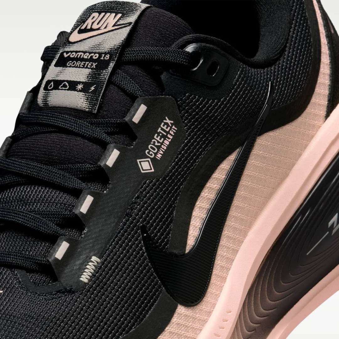 Tênis Nike Vomero 18 GORE-TEX - Preto/Rosa Claro