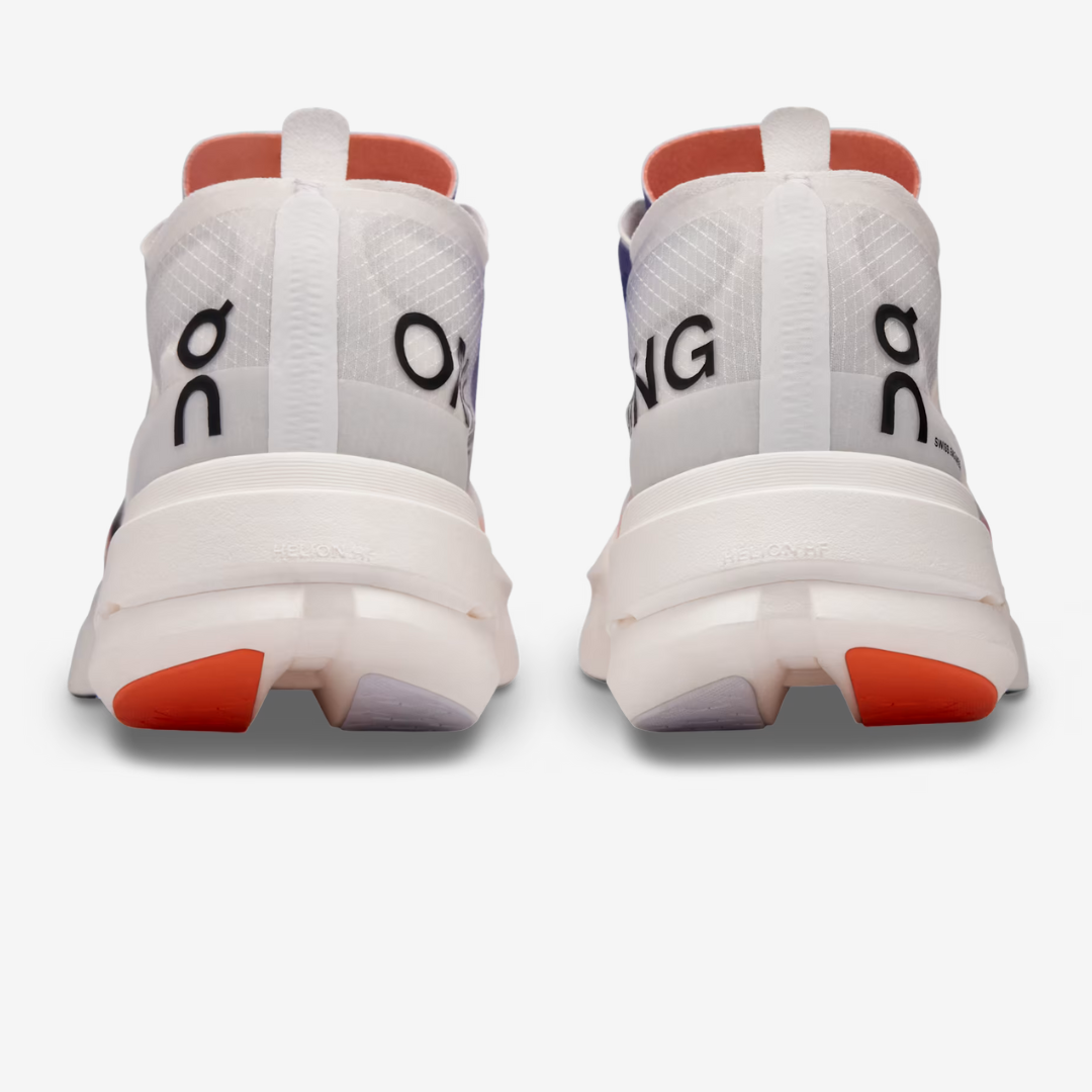 Tênis On Running Cloudboom Strike - White/Flame
