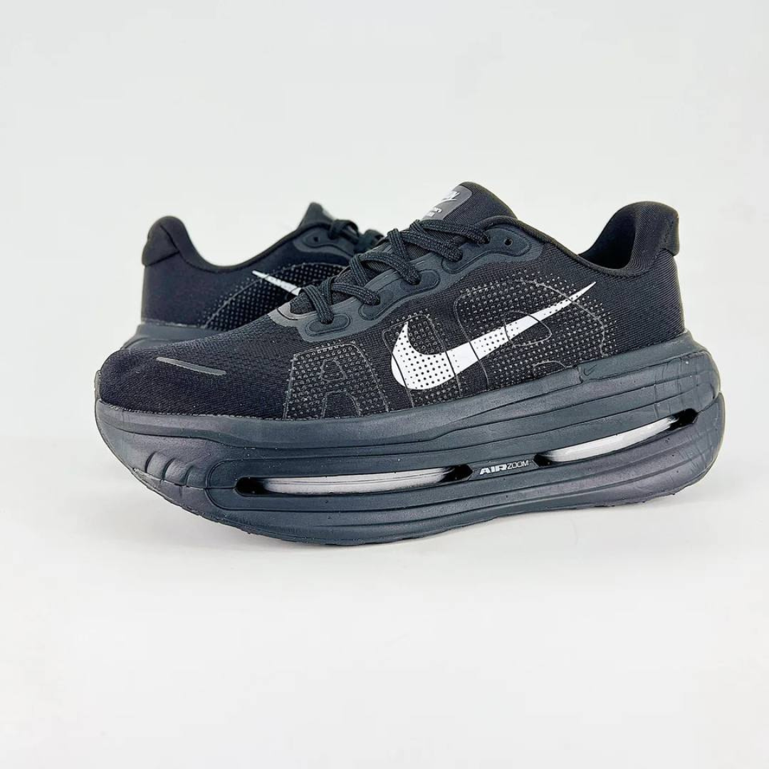 Tênis Nike Vomero Premium - Preto