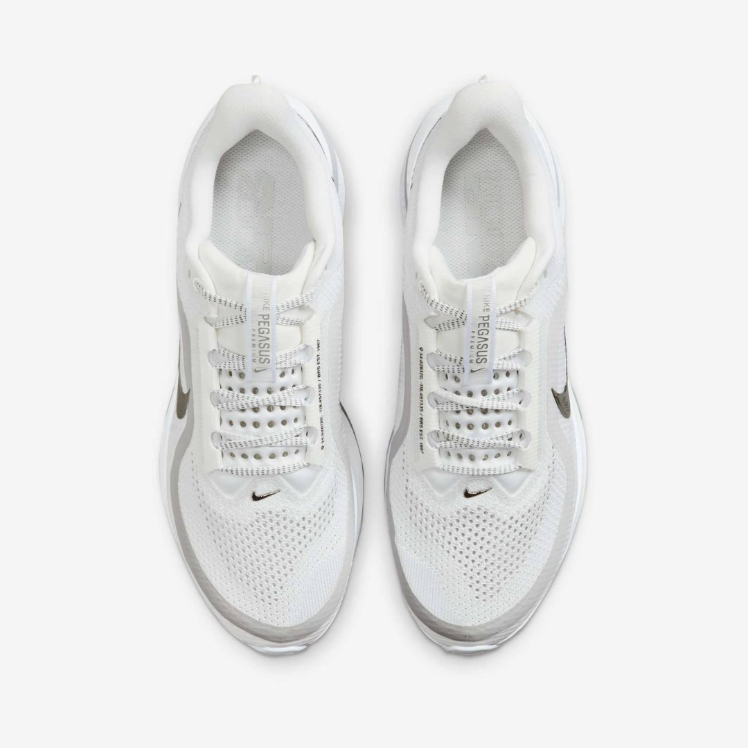 Tênis Nike Pegasus Premium - Branco/Cinza