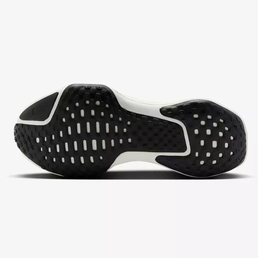 Tênis Nike Invincible Run 3 - Branco/Preto