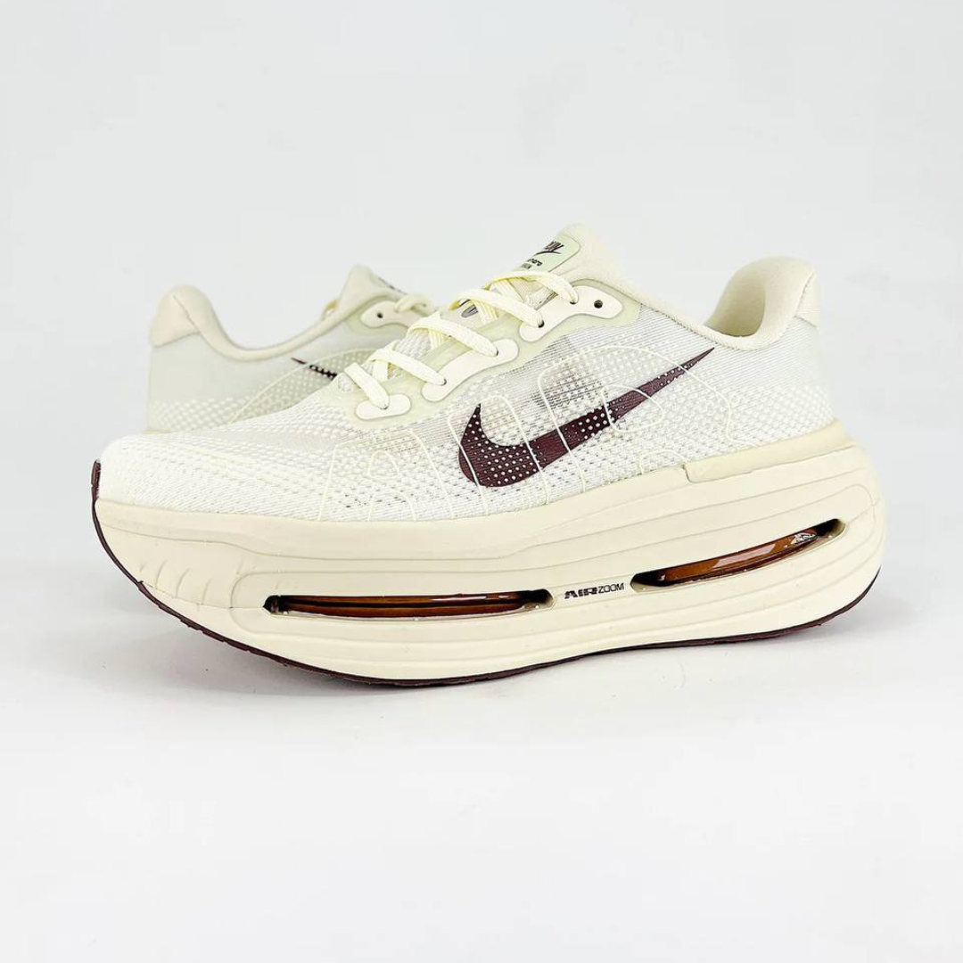 Tênis Nike Vomero Premium - Bege/Marrom