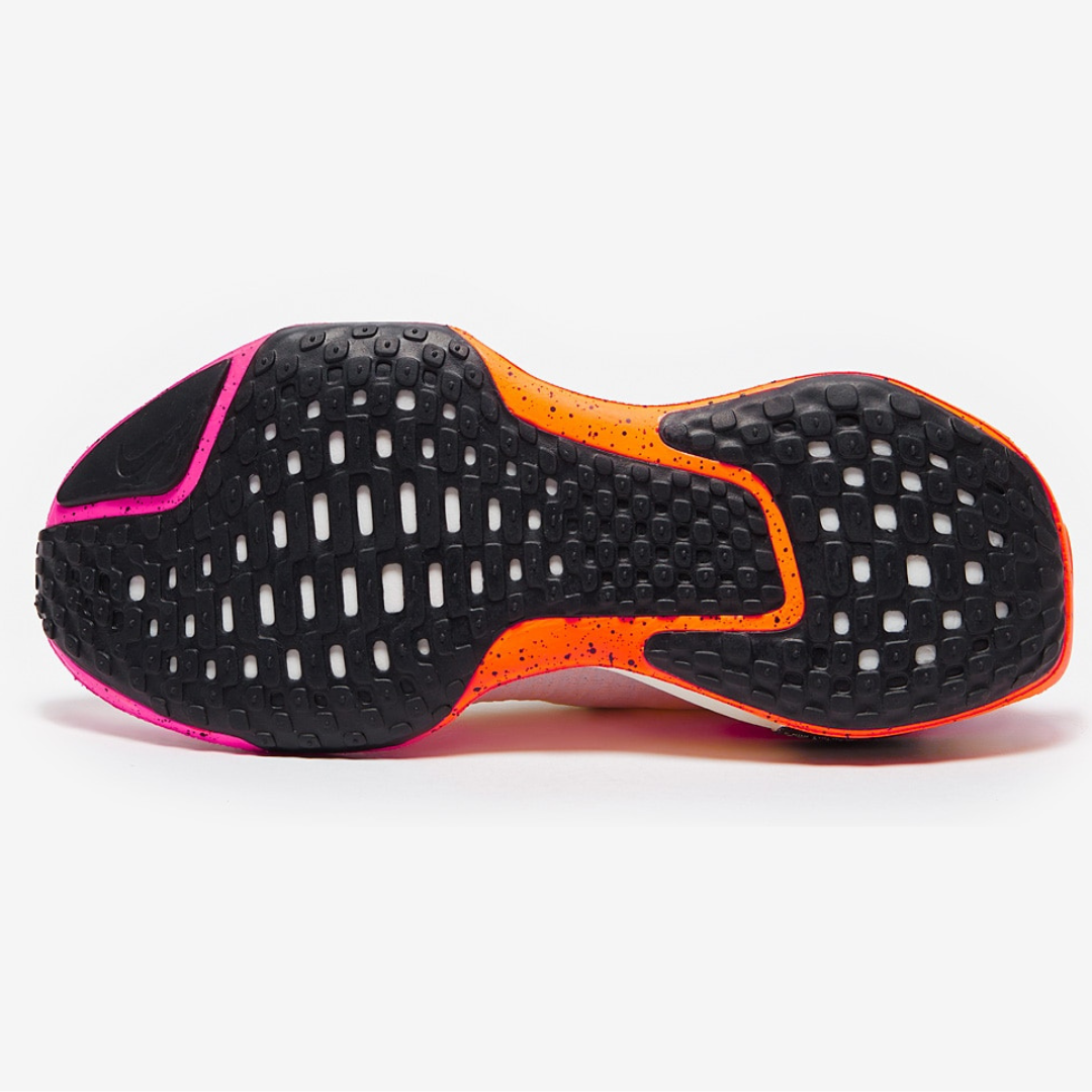Tênis Nike Invincible Run 3 - Branco/Hyper Rosa
