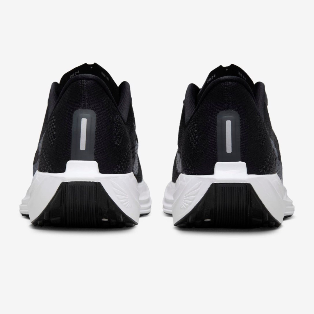 Tênis Nike Air Zoom Pegasus Plus - Preto/Branco