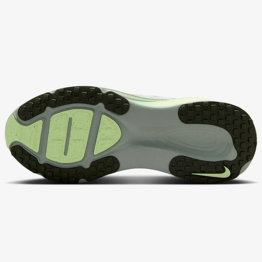 Tênis Nike Vomero 18 - Verde Oliva