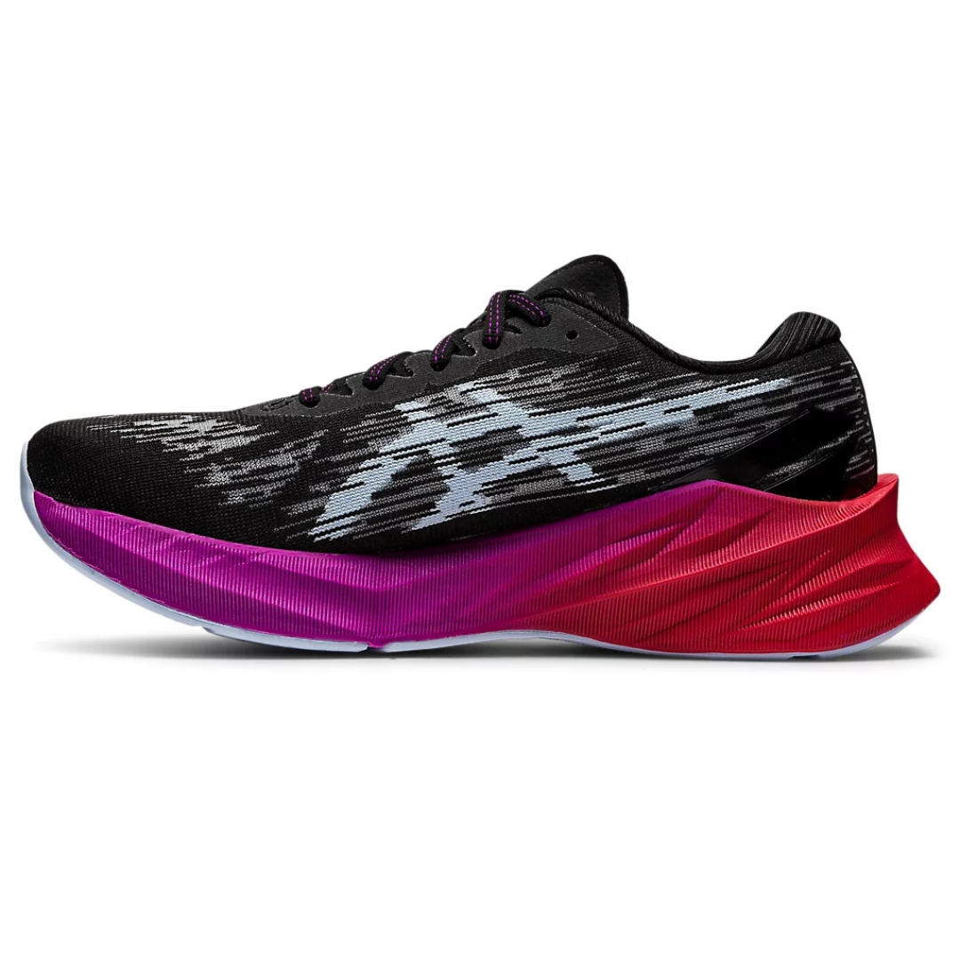 Tênis Asics Novablast 3 Preto com Roxo e vermelho