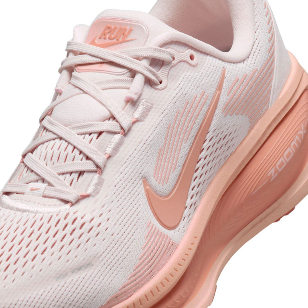 Tênis Nike Vomero 18 - Rosa