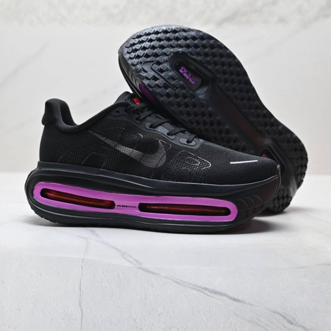 Tênis Nike Vomero Premium - Preto/Roxo