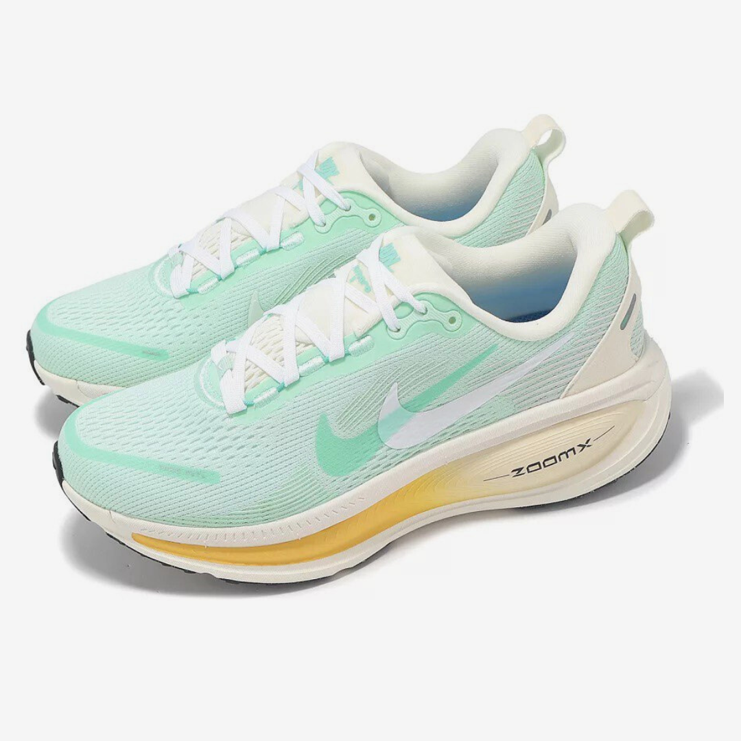 Tênis Nike Vomero 18 - Flash Aqua/Bege