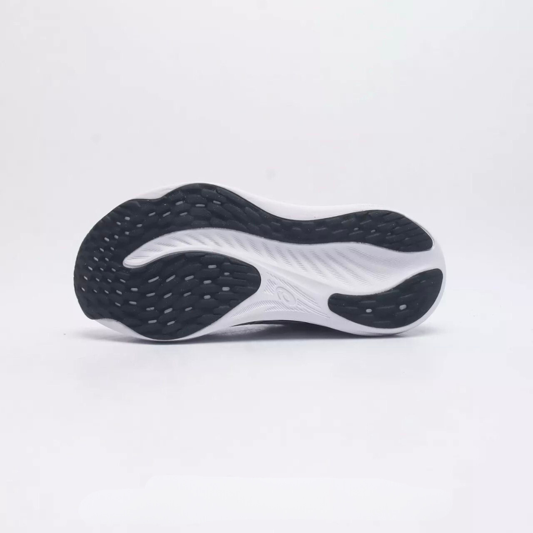 Tênis Asics Gel - Nimbus 26 - Branco Preto