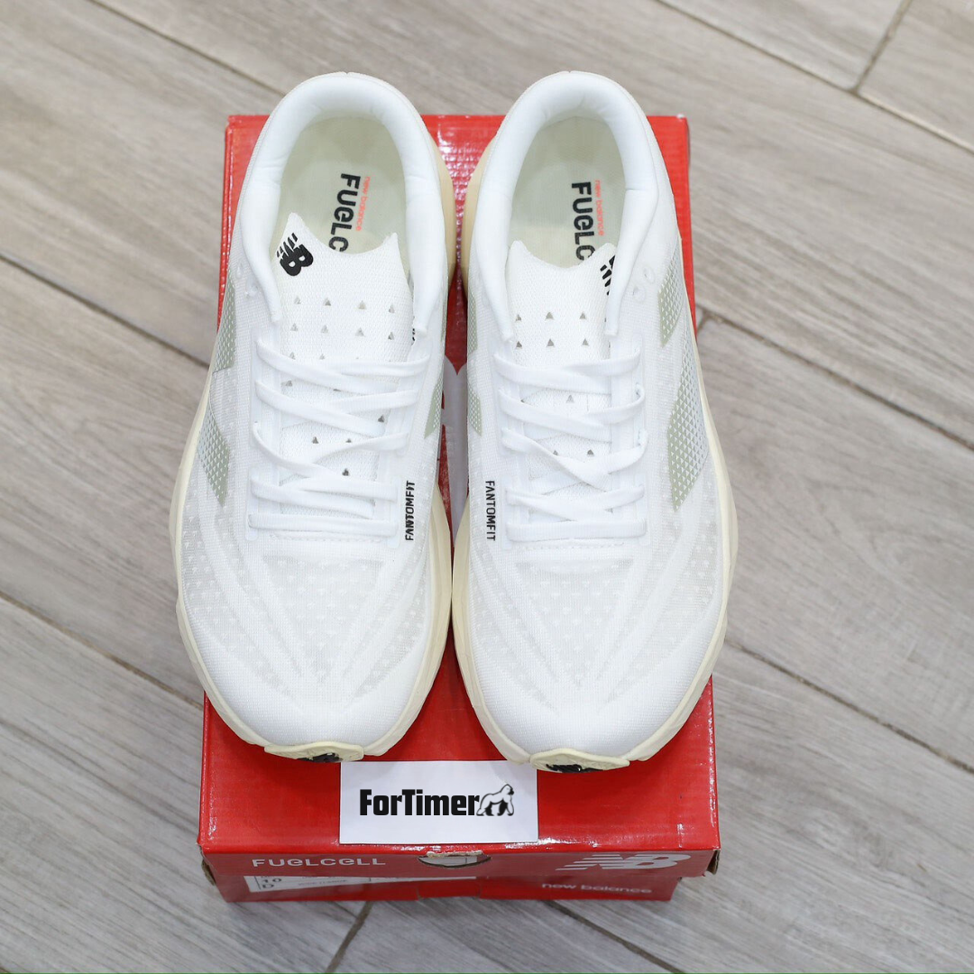 Tênis New Balance FuelCell Rebel V4 - Branco/White