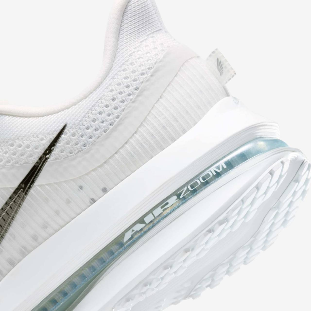 Tênis Nike Pegasus Premium - Branco/Cinza