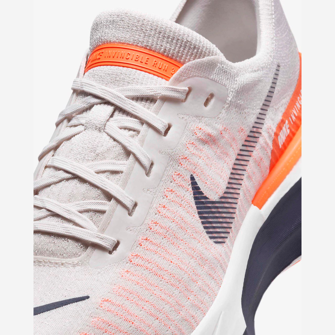 Tênis Nike Invincible Run 3 - Laranja/Branco