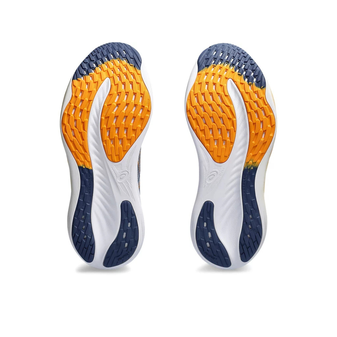 Tênis Asics Gel - Nimbus 26 - Cinza e azul Marinho com Branco e Laranja