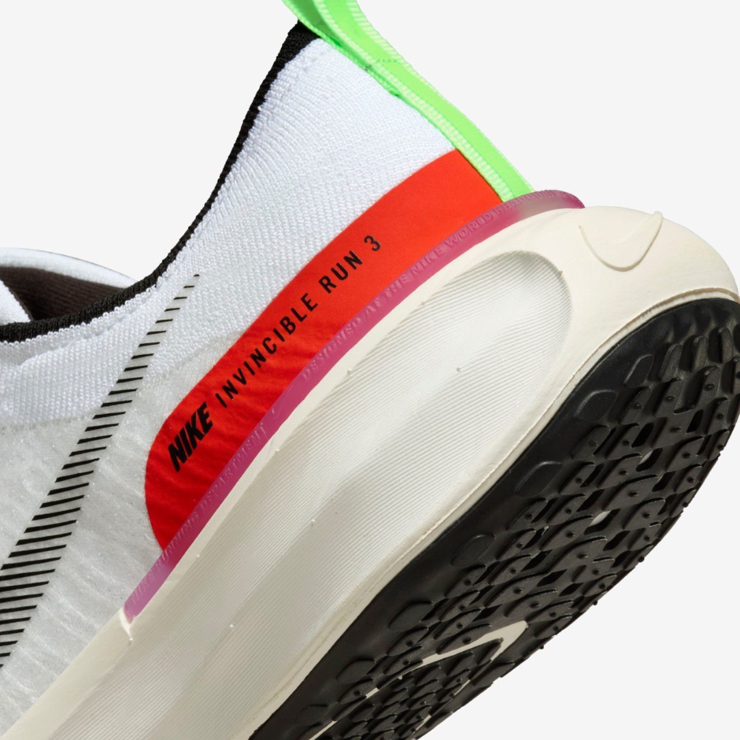 Tênis Nike Invincible Run 3 - Branco/Lime Blast/Blue Lightning/Preto
