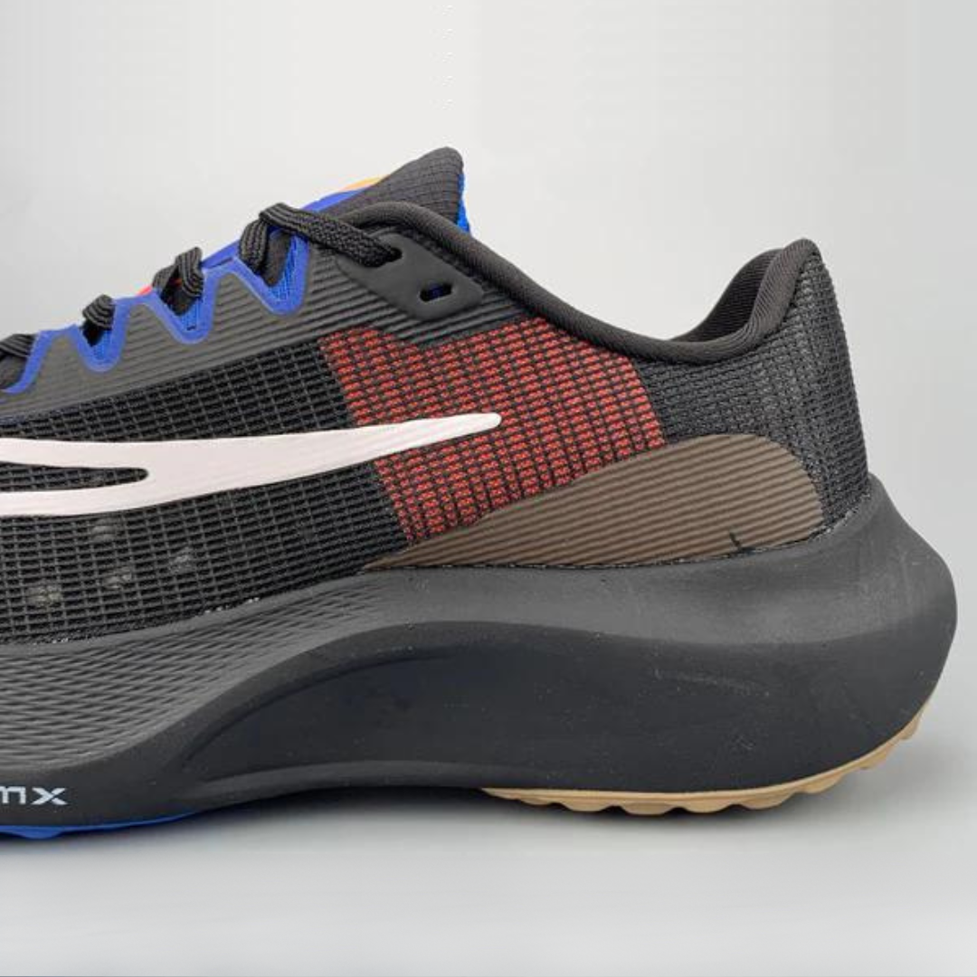 Tênis Nike Zoom Fly 5 Preto Azul e Marrom