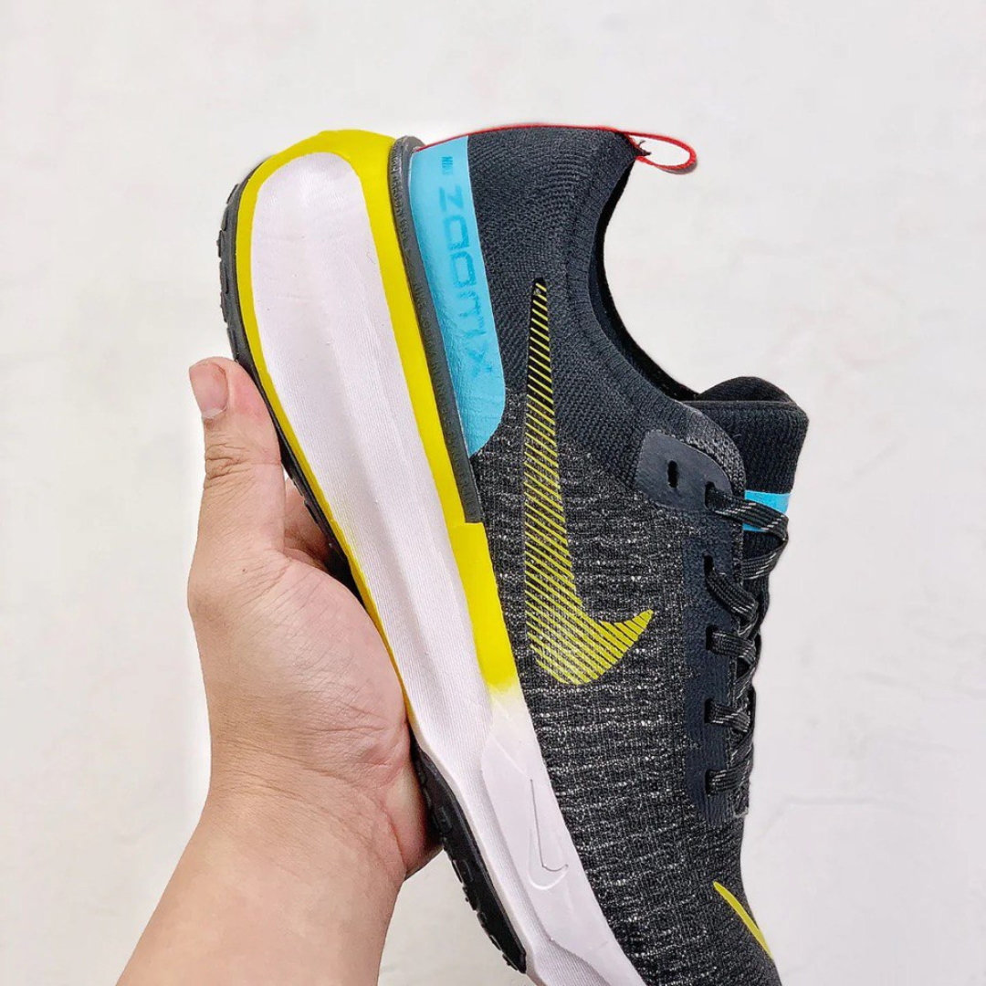 Tênis Nike Invincible Run 3 - Preto/Azul Báltico/Amarelo
