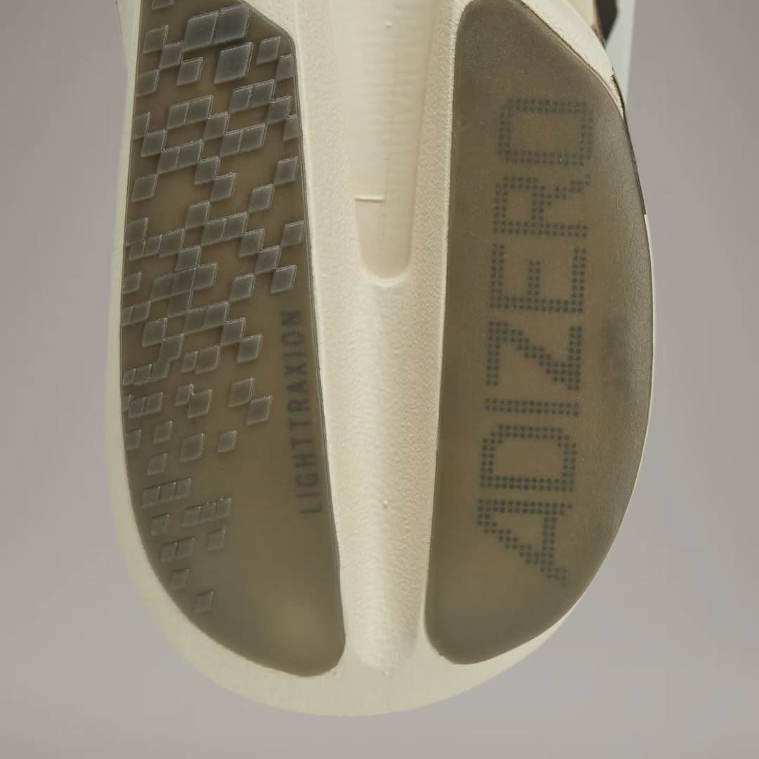 Tênis Adidas Adizero Adios Pro 4 Y3 Bege/Preto/Cinza