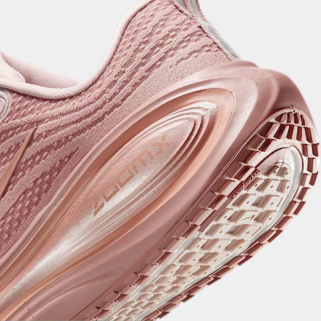 Tênis Nike Vomero Plus - Rosa