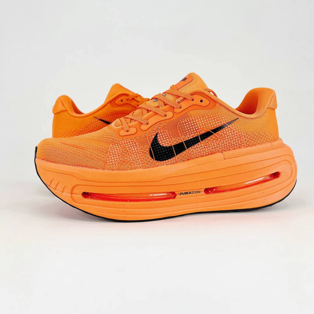 Tênis Nike Vomero Premium - Laranja