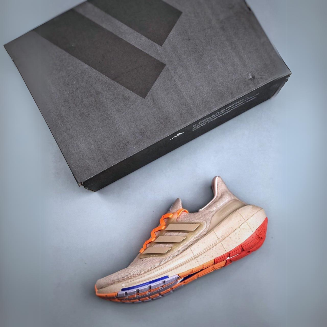 Tênis Adidas Ultraboost Light 23 Wonder Taupe Solar Red