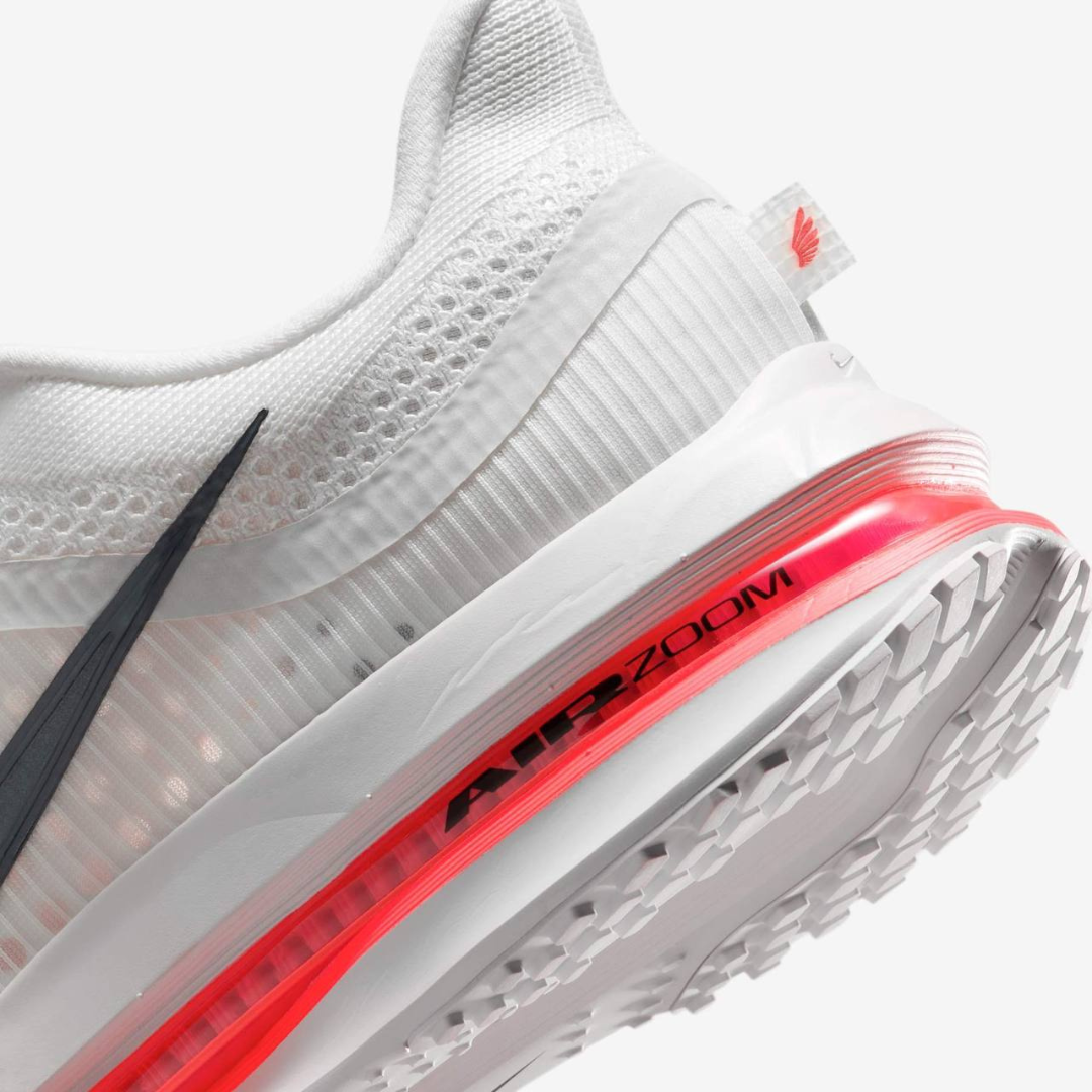 Tênis Nike Pegasus Premium - Branco/Vermelho