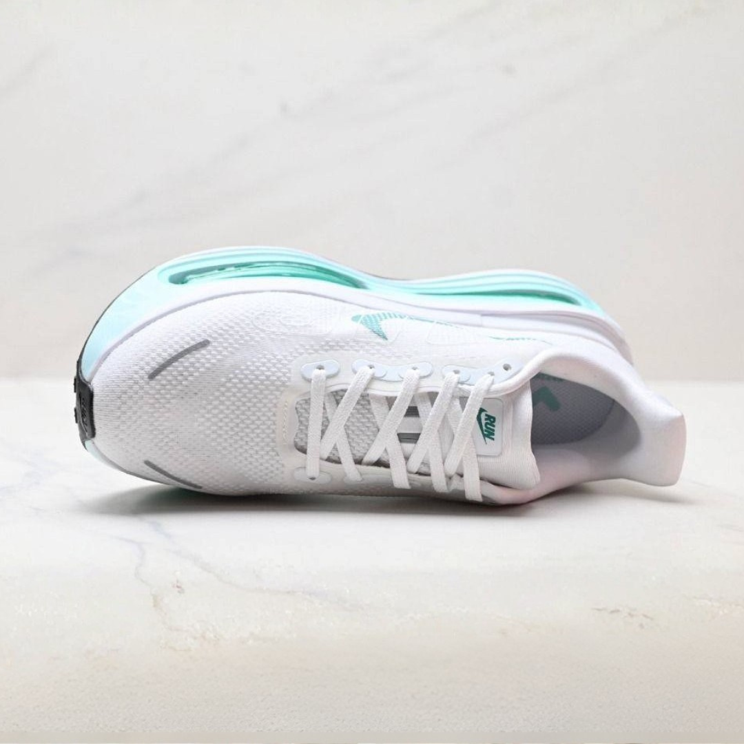 Tênis Nike Vomero Premium - Branco/Verde