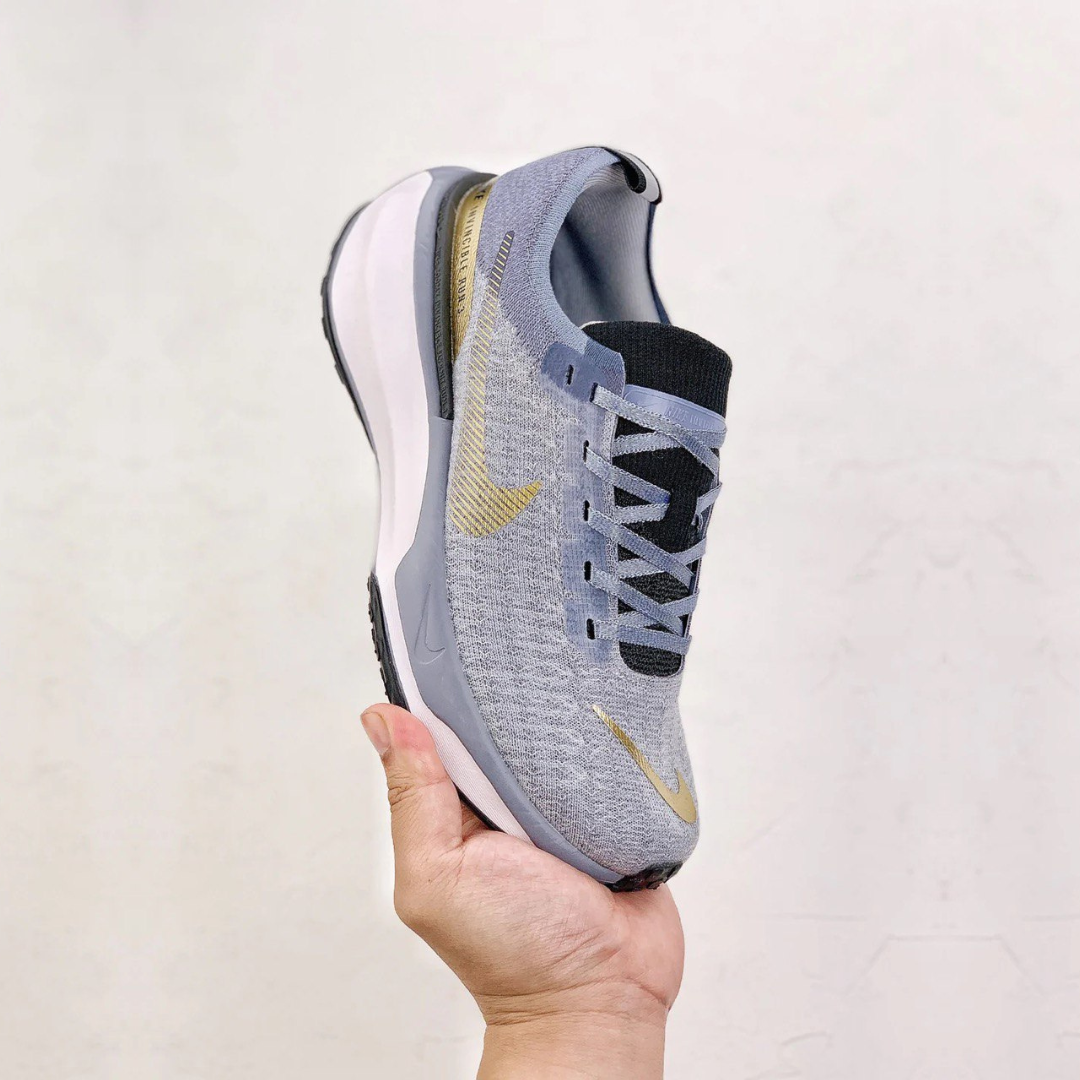 Tênis Nike Invincible Run 3 - Azul/Dourado