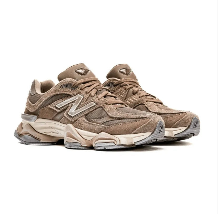Tênis New Balance 9060 Mushroom Timberwolf