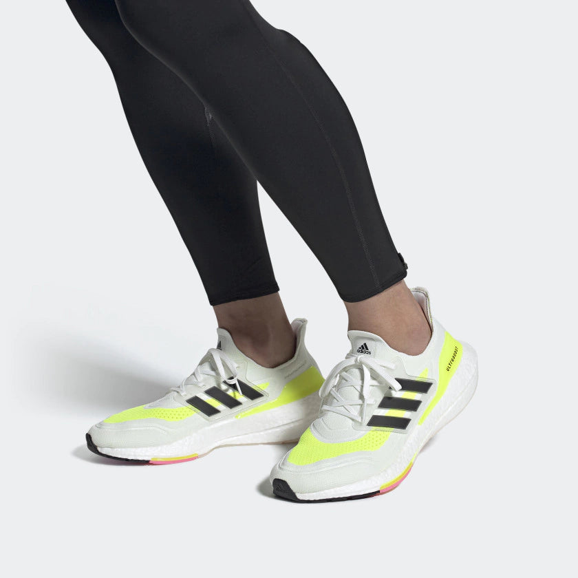 Tênis Adidas Ultraboost 21 Cloud White Volt