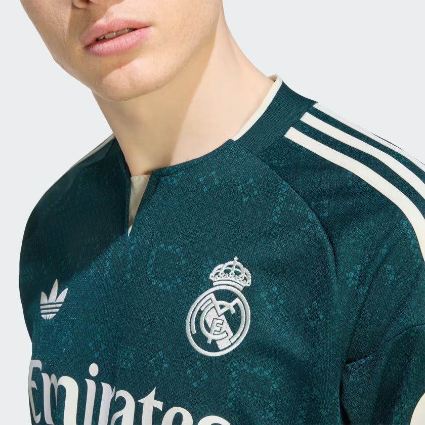 Camisa adidas Real Madrid 2026/27 II Torcedor Manga Longa