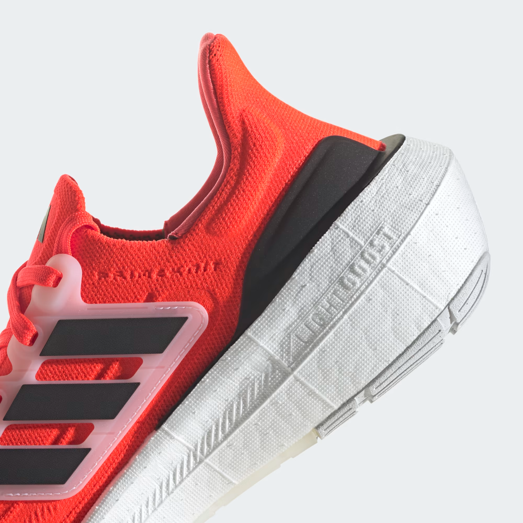 Tênis Adidas Ultraboost Light Solar Red