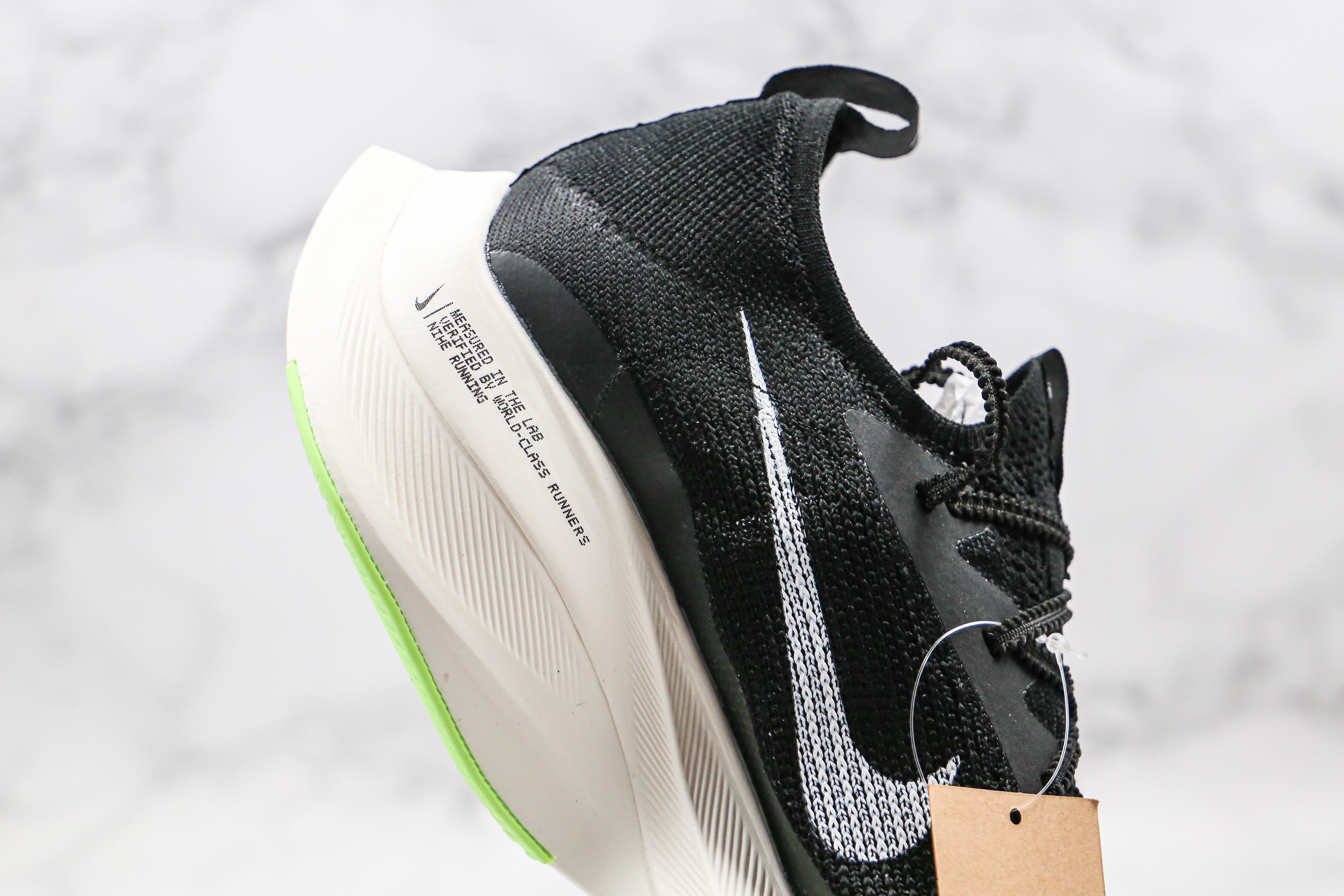 Tênis Nike Air Zoom Alphafly Next% 1 - Preto/Branco
