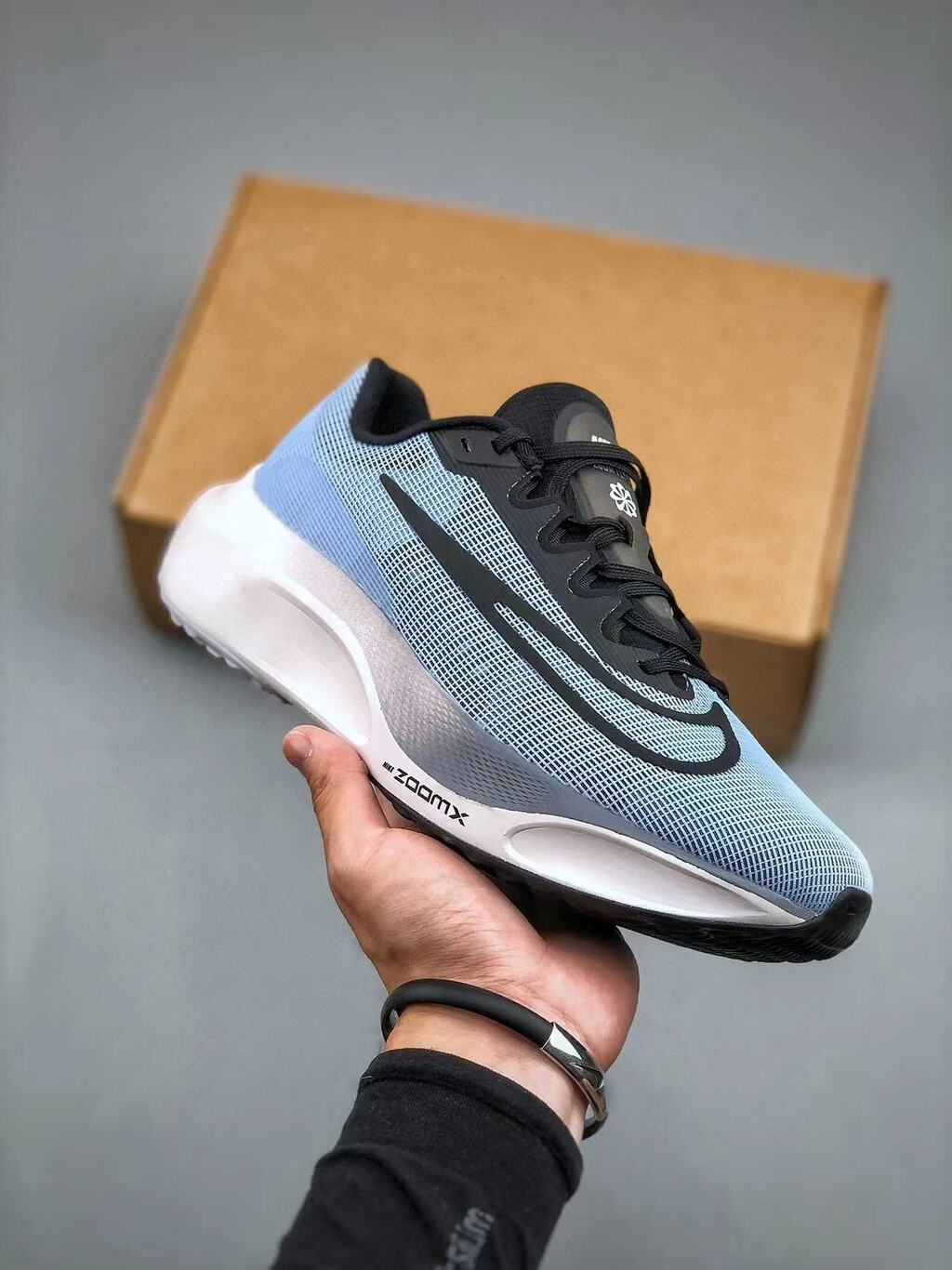 Tênis Nike Zoom Fly 5 - Edição Premium