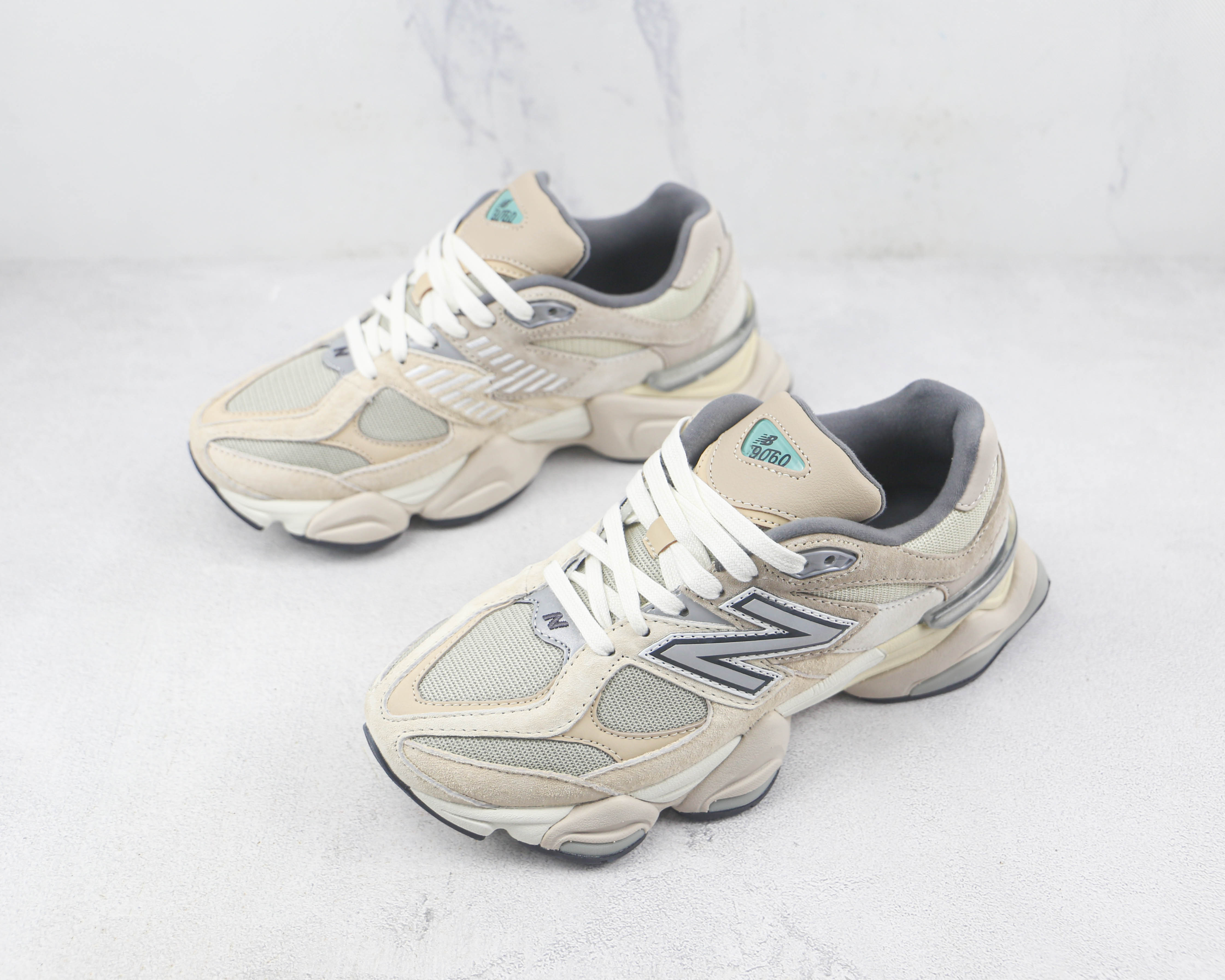 Tênis New Balance 9060 Sea Salt