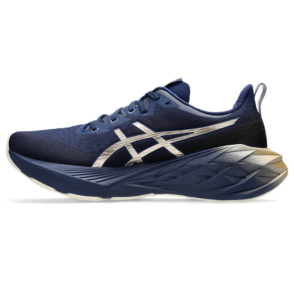 Tênis Asics Novablast™ 4 Platinum Azul Marinho Dourado