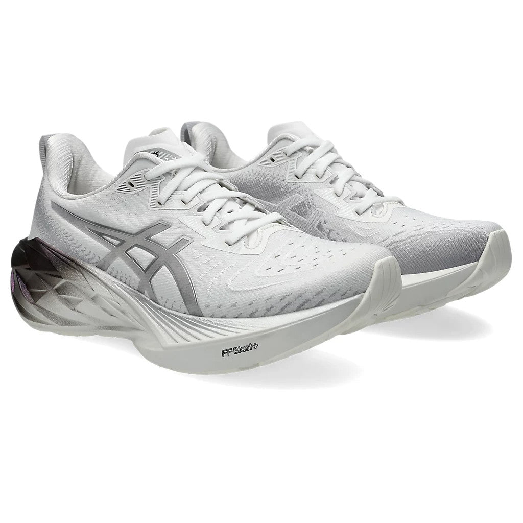 Tênis Asics Novablast™ 4 White Black