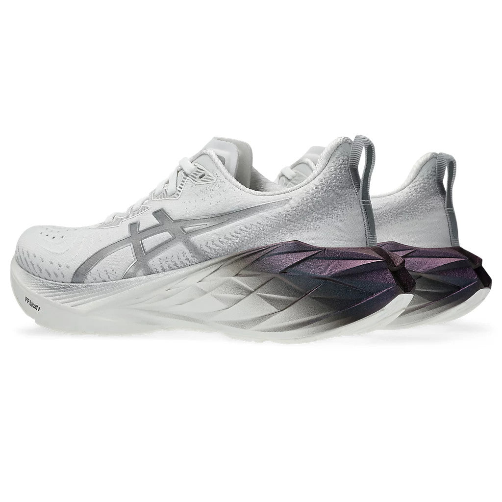 Tênis Asics Novablast™ 4 White Black
