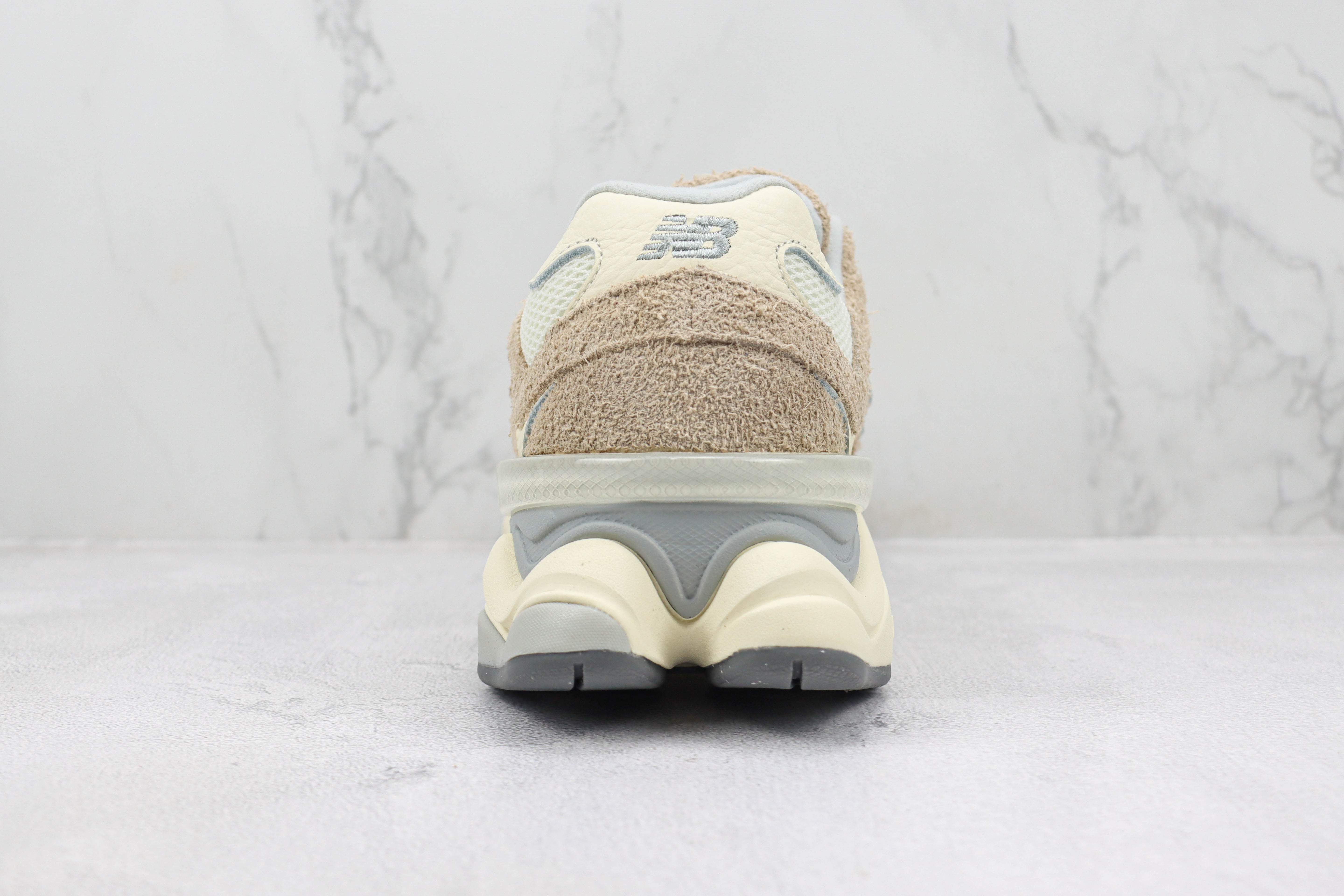 Tênis New Balance 9060 Driftwood Stone Pink Sea Salt