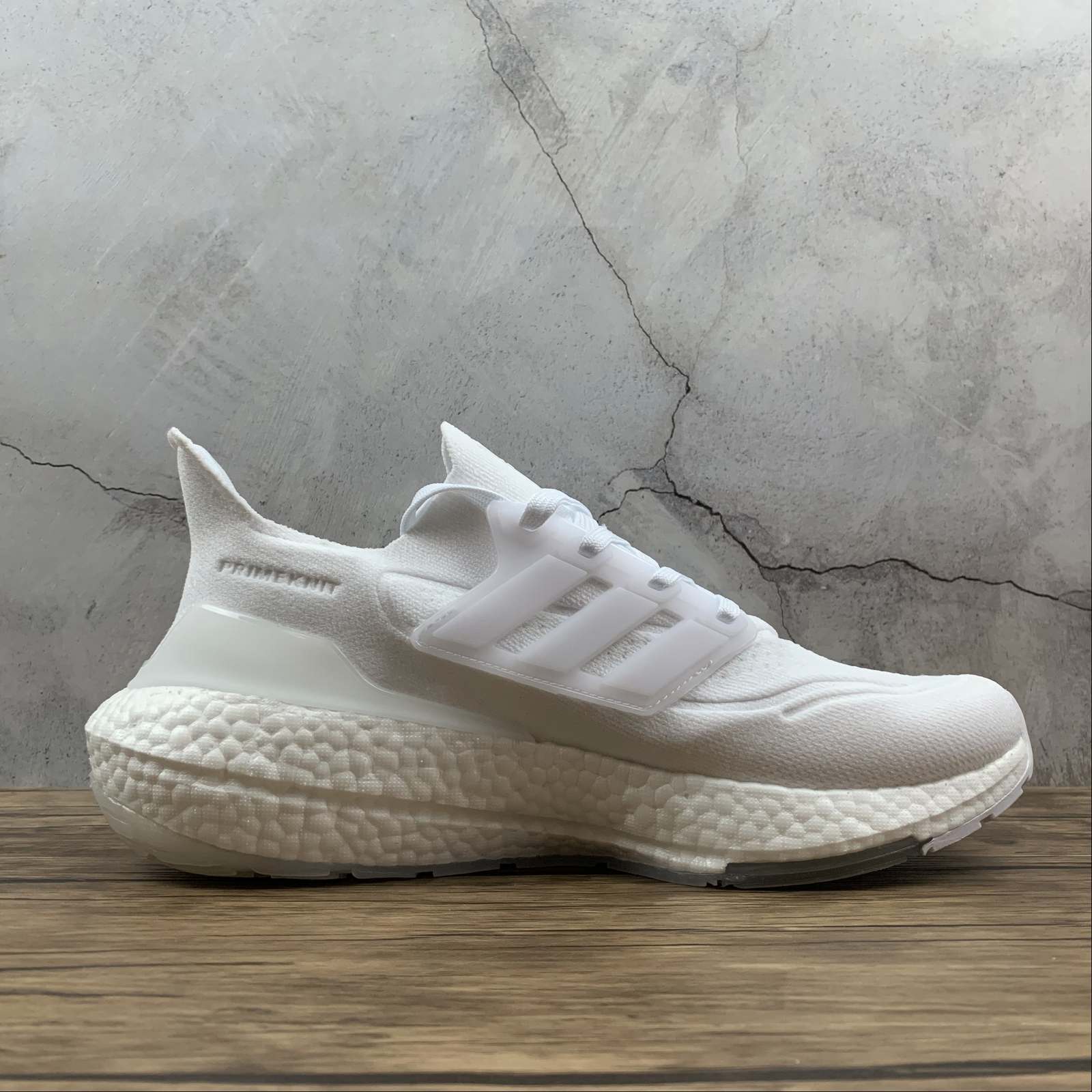 Tênis Adidas Ultraboost 21 White